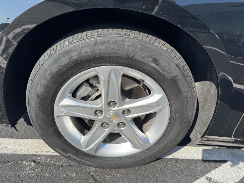 Chevrolet Malibu Vehicle Image 07