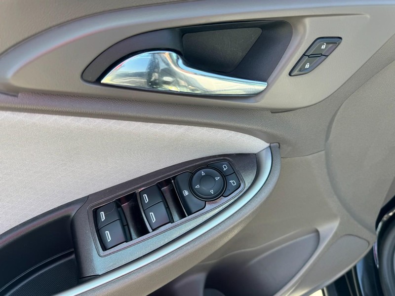 Chevrolet Malibu Vehicle Image 15
