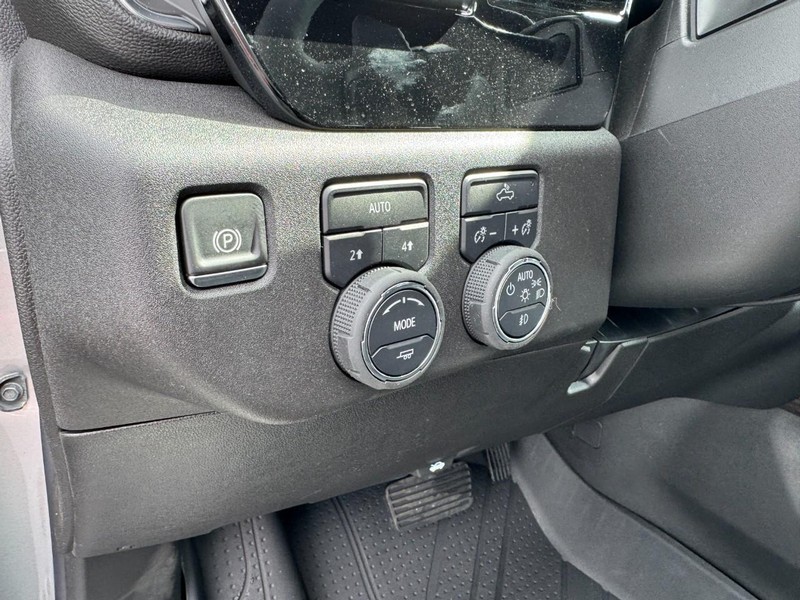 Chevrolet Silverado 1500 Vehicle Image 15
