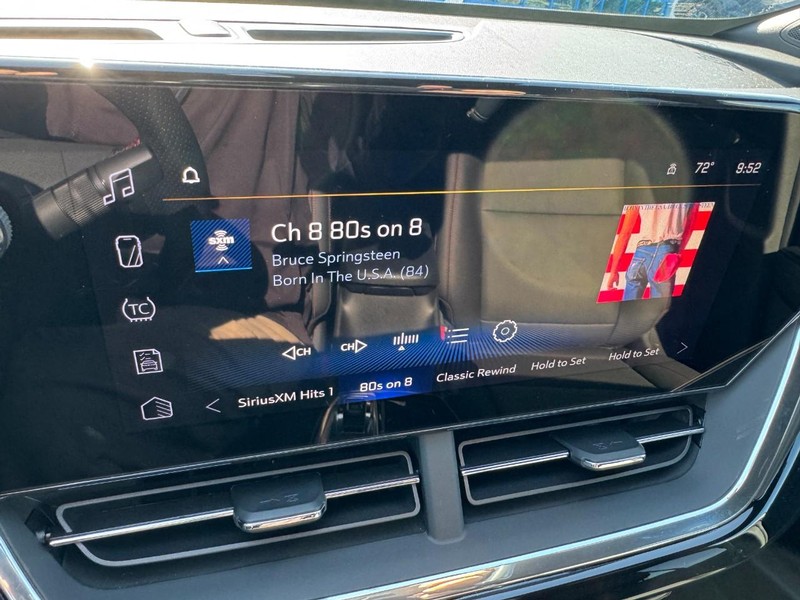 Chevrolet Trax Vehicle Image 14