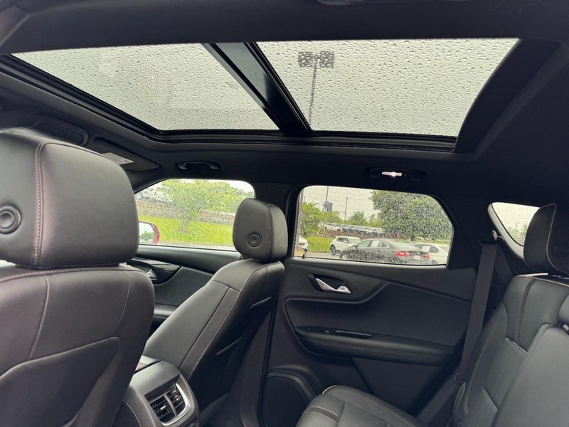 Chevrolet Blazer Vehicle Image 11
