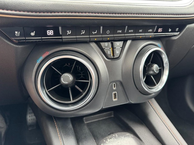 Chevrolet Blazer Vehicle Image 19