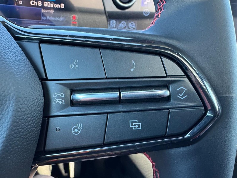 Chevrolet Equinox EV Vehicle Image 12