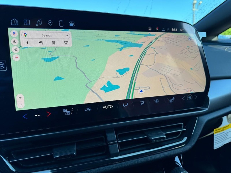 Chevrolet Equinox EV Vehicle Image 14