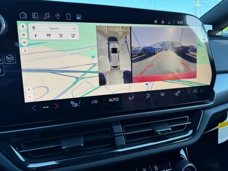 Chevrolet Equinox EV Vehicle Image 15