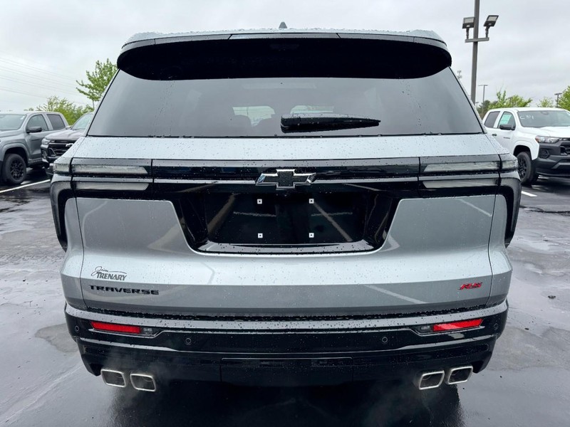 Chevrolet Traverse Vehicle Image 04