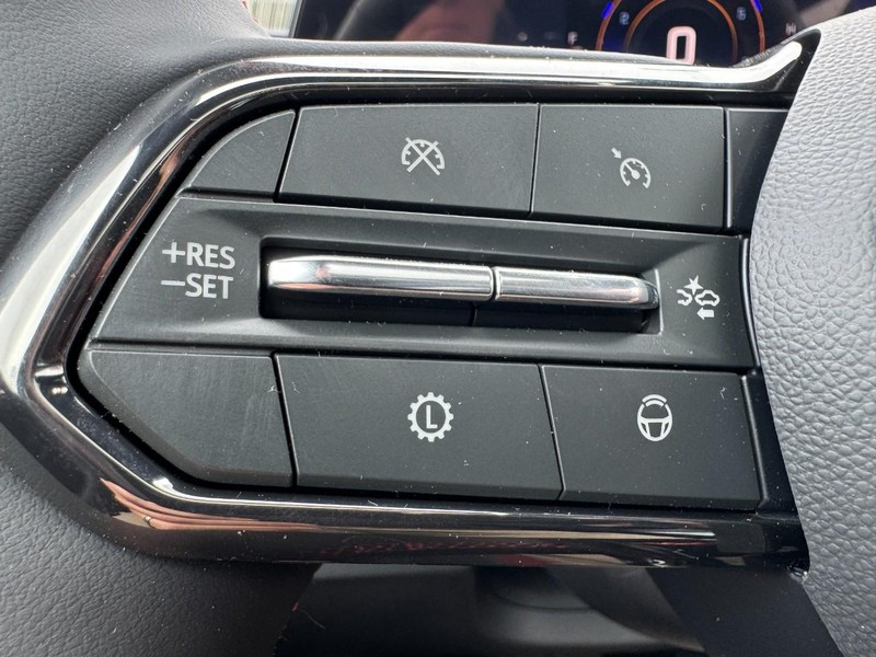 Chevrolet Traverse Vehicle Image 11