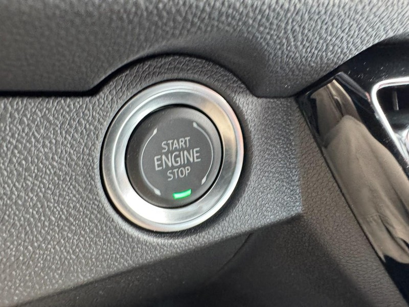 Chevrolet Traverse Vehicle Image 17