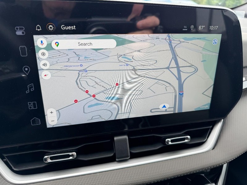 Chevrolet Equinox Vehicle Image 15