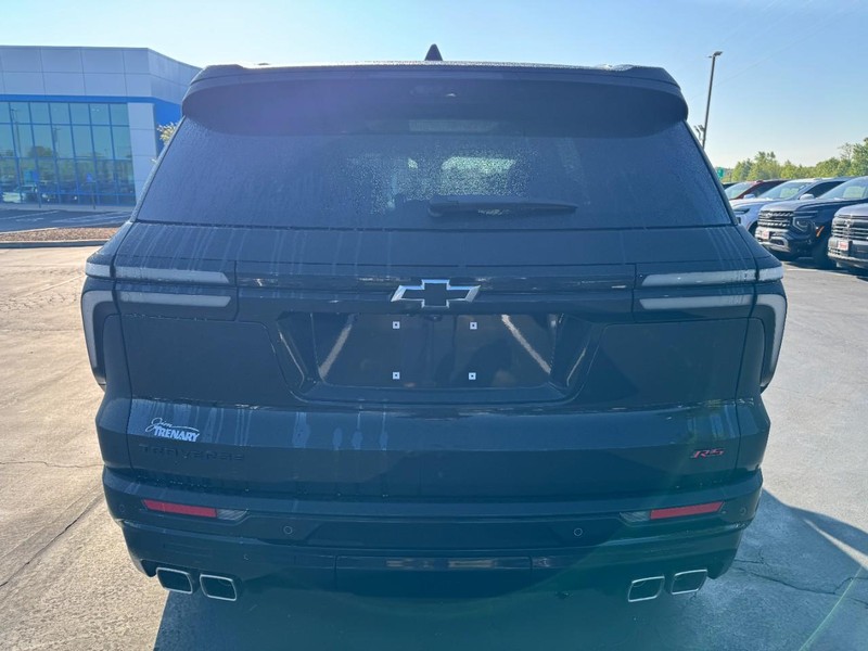 Chevrolet Traverse Vehicle Image 03