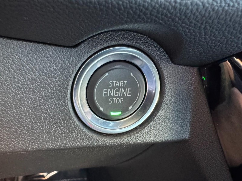 Chevrolet Traverse Vehicle Image 16