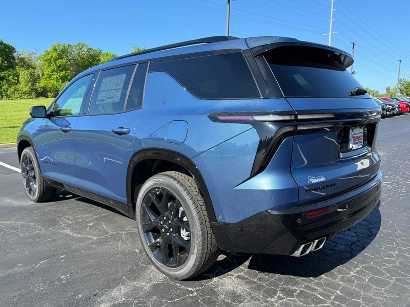Chevrolet Traverse Vehicle Image 05