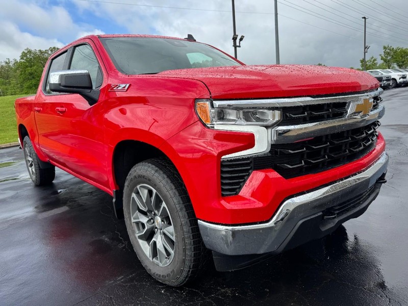Chevrolet Silverado 1500 Vehicle Image 02