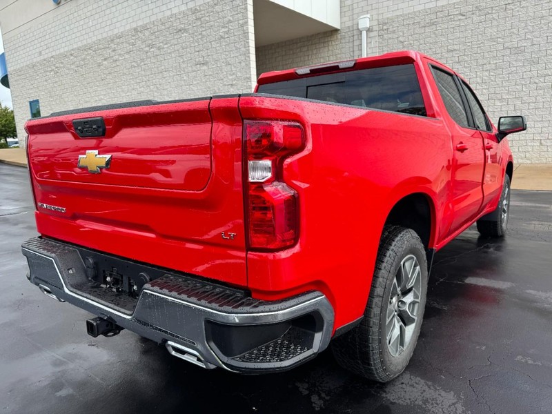 Chevrolet Silverado 1500 Vehicle Image 04