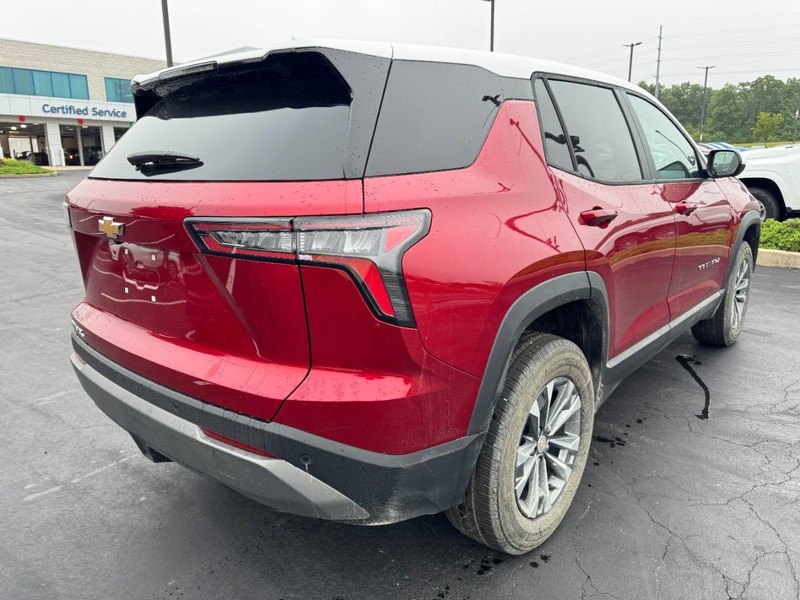 Chevrolet Equinox Vehicle Image 03