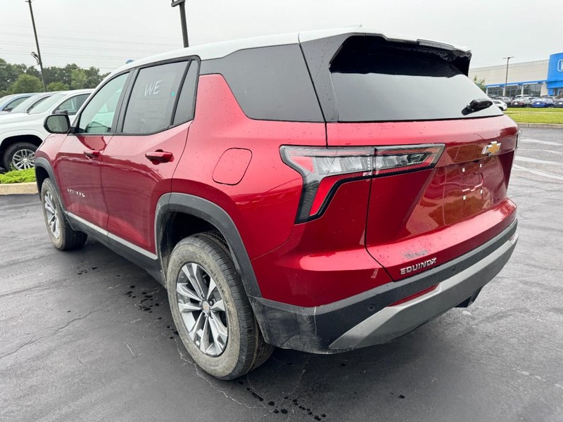 Chevrolet Equinox Vehicle Image 05