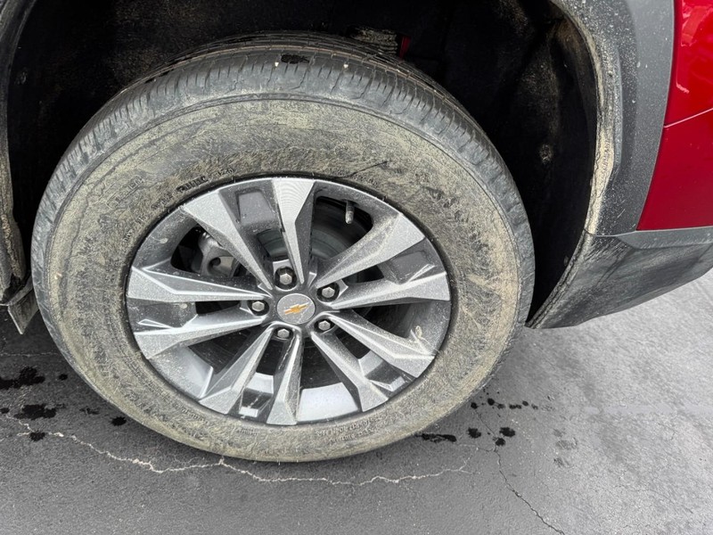 Chevrolet Equinox Vehicle Image 06