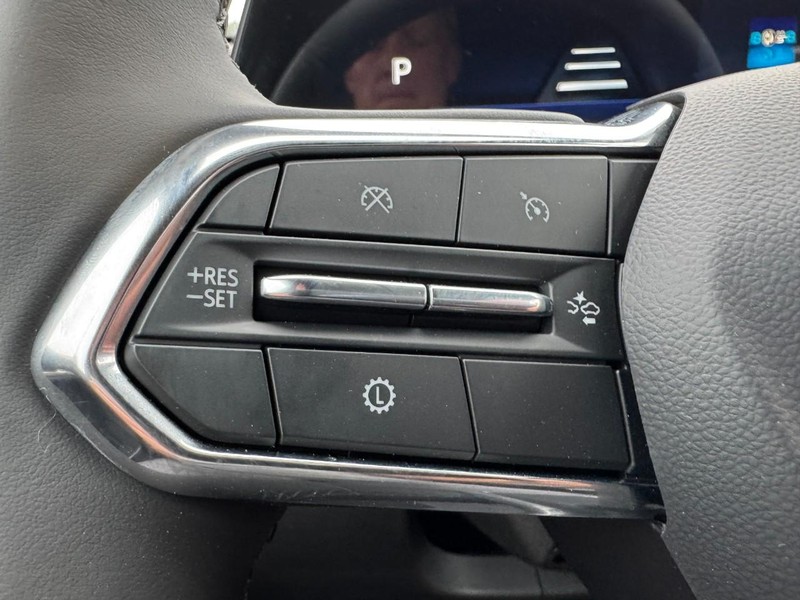 Chevrolet Equinox Vehicle Image 11