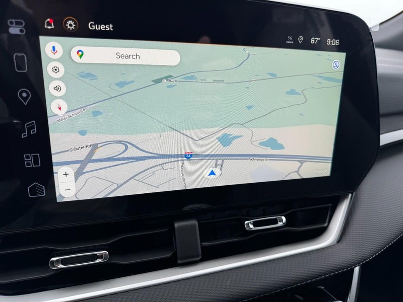 Chevrolet Equinox Vehicle Image 15