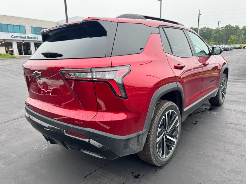 Chevrolet Equinox Vehicle Image 03