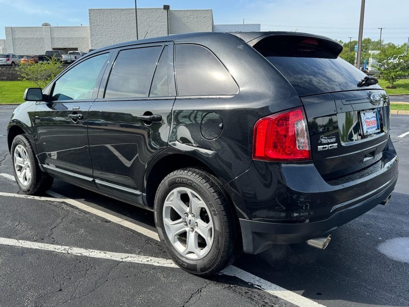 Ford Edge Vehicle Image 05