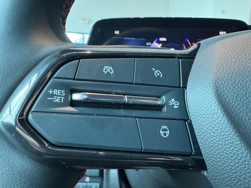 Chevrolet Silverado EV Vehicle Image 14