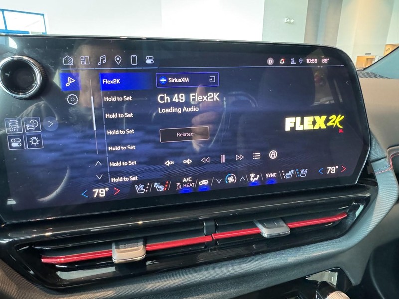 Chevrolet Silverado EV Vehicle Image 17