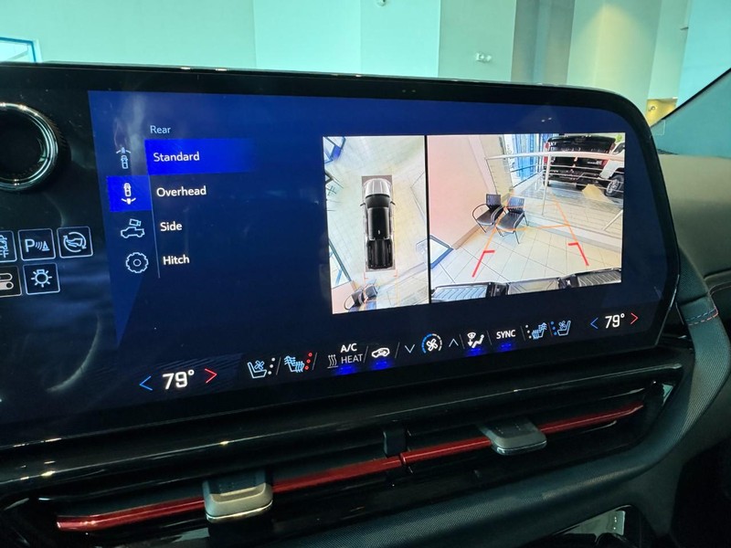 Chevrolet Silverado EV Vehicle Image 19