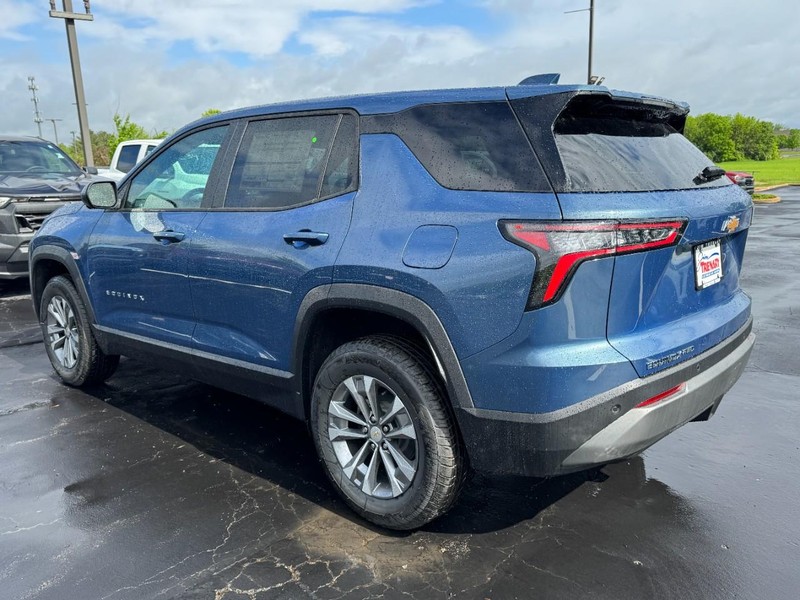 Chevrolet Equinox Vehicle Image 05