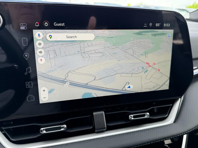 Chevrolet Equinox Vehicle Image 15