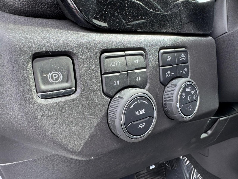 Chevrolet Silverado 1500 Vehicle Image 13