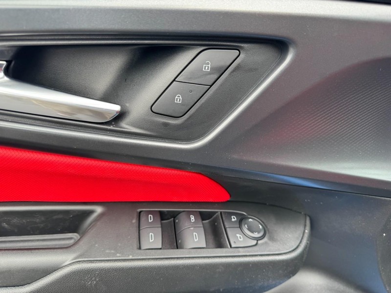 Chevrolet Equinox EV Vehicle Image 11