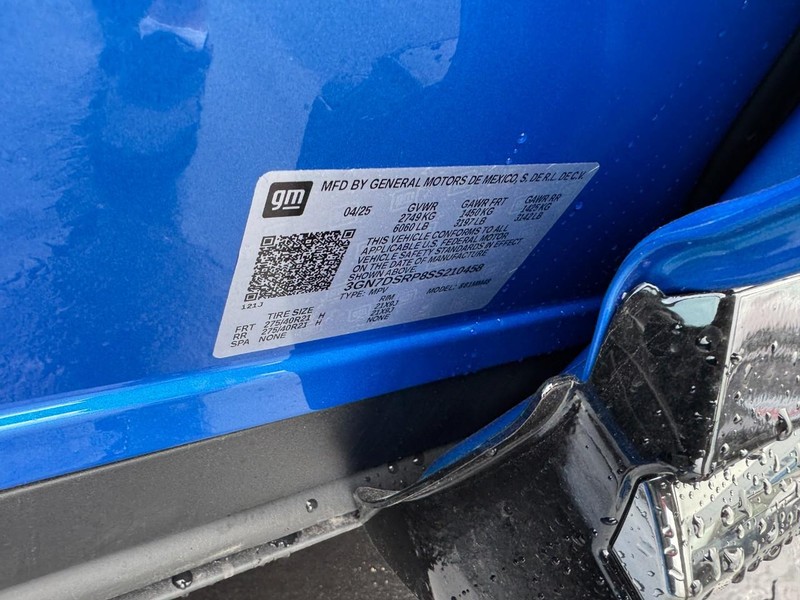 Chevrolet Equinox EV Vehicle Image 18