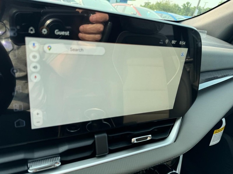 Chevrolet Equinox Vehicle Image 15