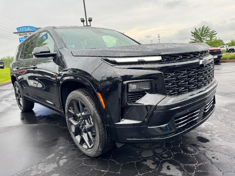 Chevrolet Traverse Vehicle Image 02