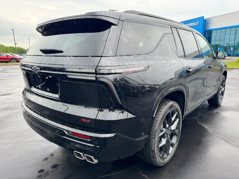 Chevrolet Traverse Vehicle Image 03