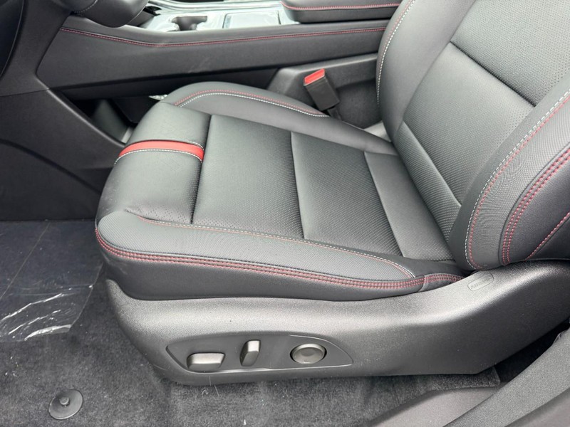 Chevrolet Traverse Vehicle Image 09