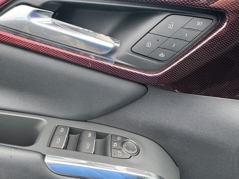 Chevrolet Traverse Vehicle Image 10