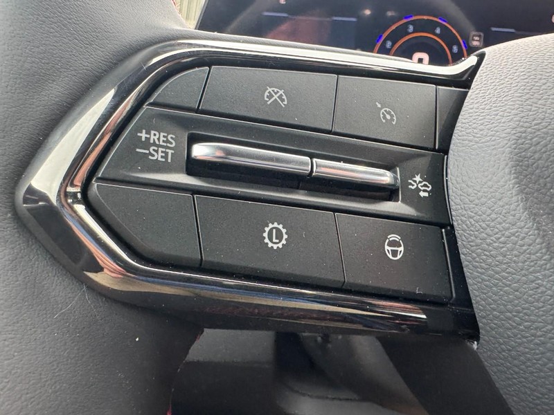 Chevrolet Traverse Vehicle Image 11