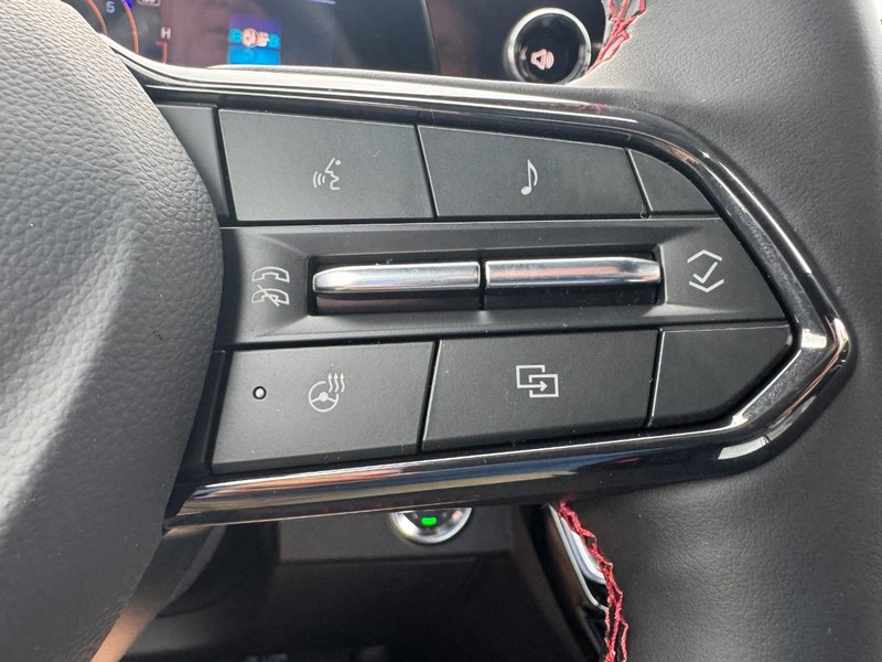 Chevrolet Traverse Vehicle Image 12