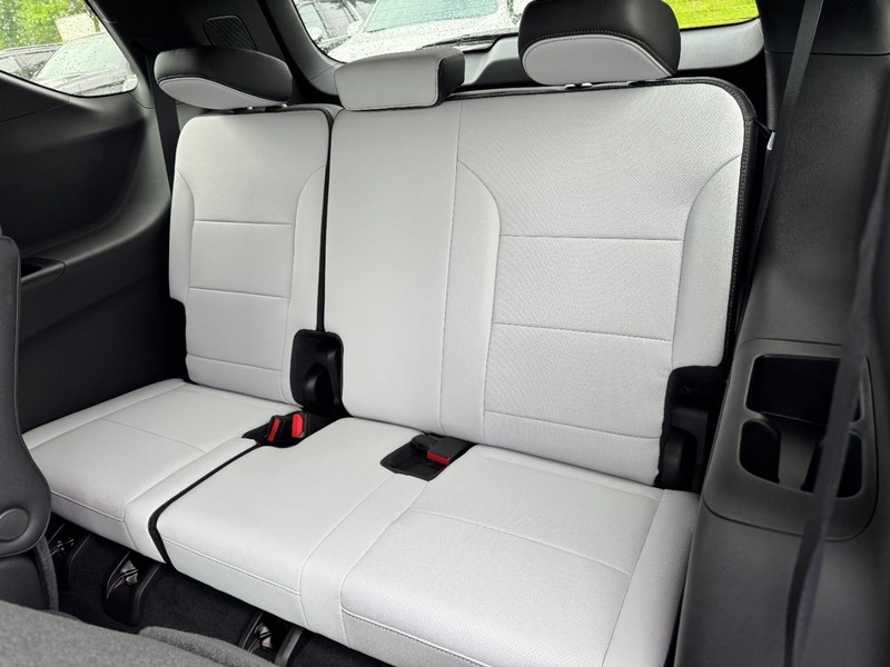 Chevrolet Traverse Vehicle Image 07