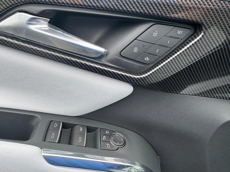 Chevrolet Traverse Vehicle Image 10
