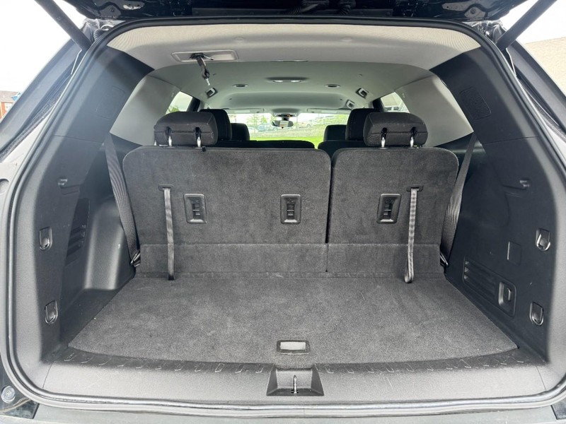 Chevrolet Traverse Vehicle Image 06