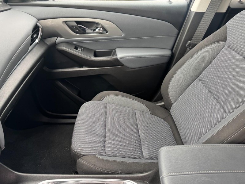 Chevrolet Traverse Vehicle Image 14