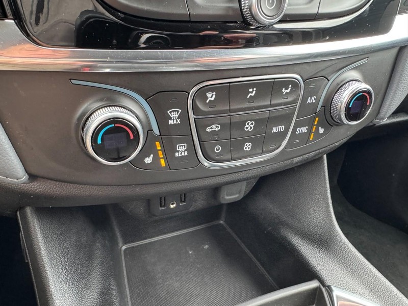 Chevrolet Traverse Vehicle Image 19