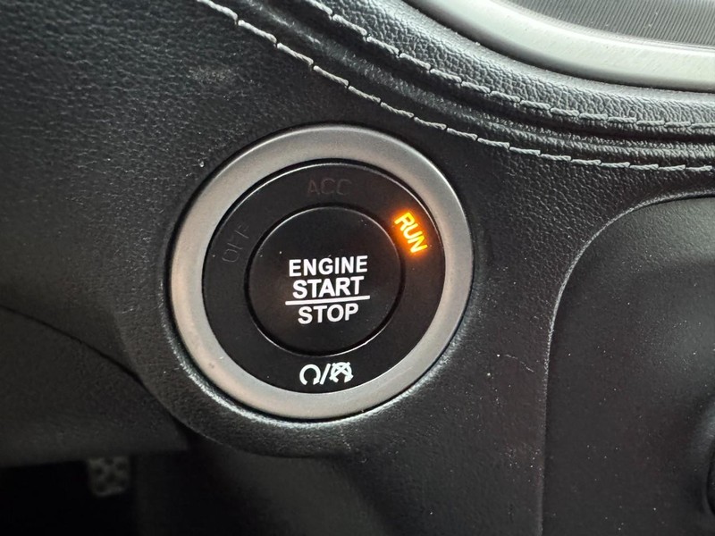 Dodge Charger Vehicle Image 23
