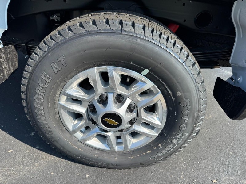 Chevrolet Silverado 2500HD Vehicle Image 07