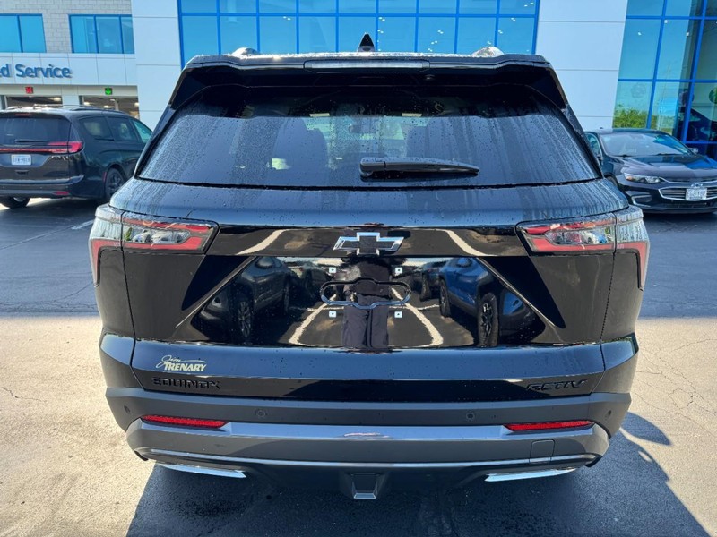 Chevrolet Equinox Vehicle Image 04