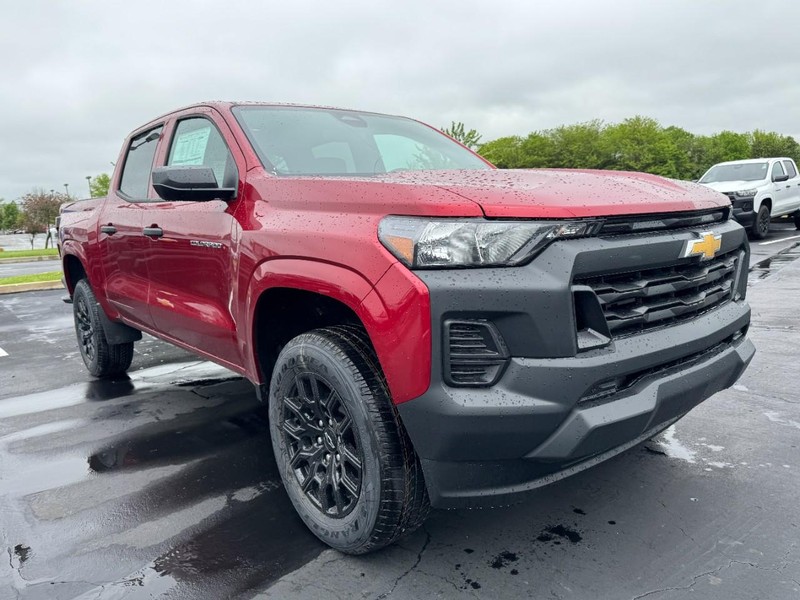 Chevrolet Colorado Vehicle Image 02