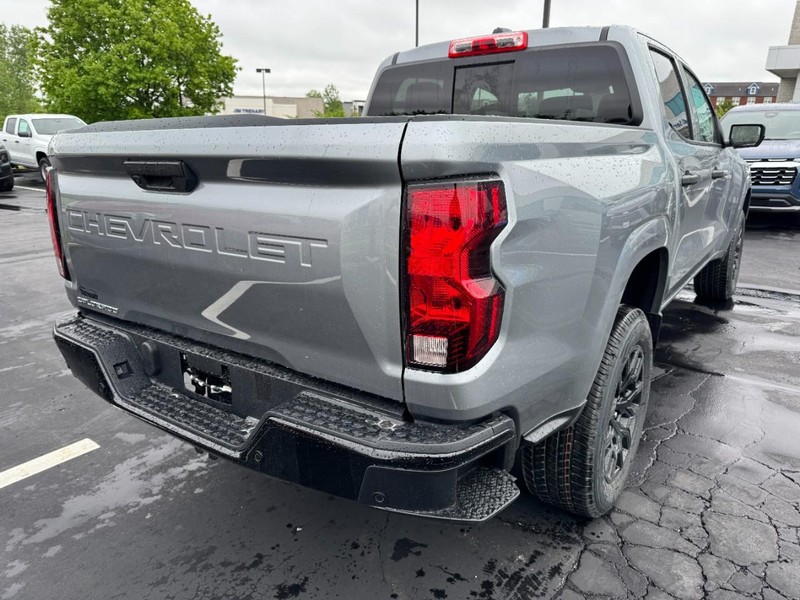 Chevrolet Colorado Vehicle Image 03